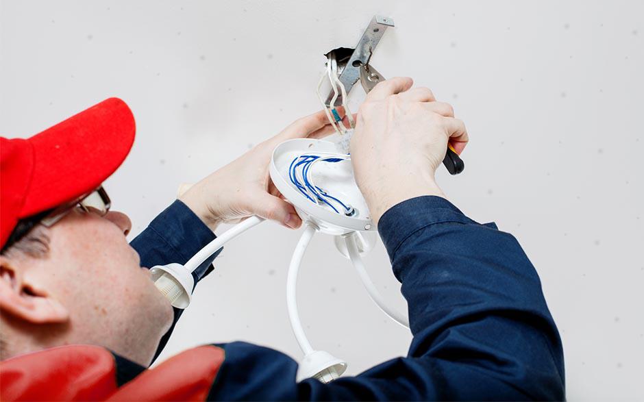 besoin d'un électricien Presles